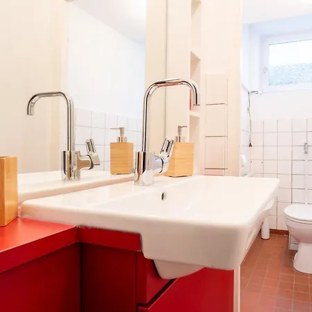 Dreamcation - Ehemalige Kirche & Souterrain Wohnung, 3d-tour, Terrasse, Bbq, Kamin Apartman