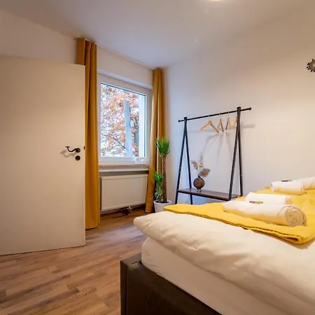 Dreamcation - Ehemalige Kirche & Souterrain Wohnung, 3d-tour, Terrasse, Bbq, Kamin * Kelheim