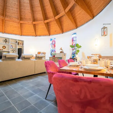 Dreamcation - Ehemalige Kirche & Souterrain Wohnung, 3d-tour, Terrasse, Bbq, Kamin * Kelheim