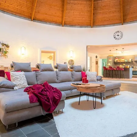 Dreamcation - Ehemalige Kirche & Souterrain Wohnung, 3d-tour, Terrasse, Bbq, Kamin *