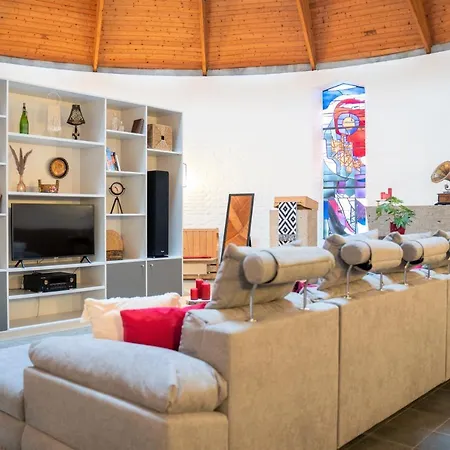 Dreamcation - Ehemalige Kirche & Souterrain Wohnung, 3d-tour, Terrasse, Bbq, Kamin Apartment *