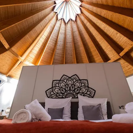 Apartment Dreamcation - Ehemalige Kirche & Souterrain Wohnung, 3d-tour, Terrasse, Bbq, Kamin