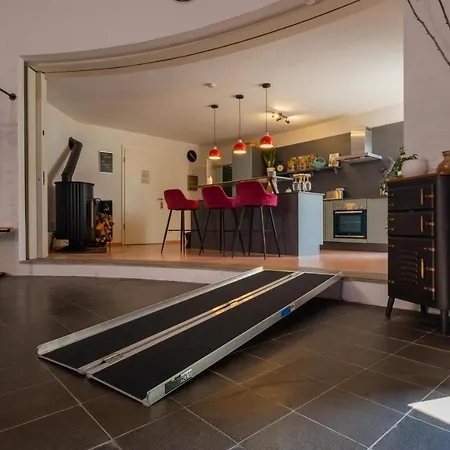 Apartment Dreamcation - Ehemalige Kirche & Souterrain Wohnung, 3d-tour, Terrasse, Bbq, Kamin