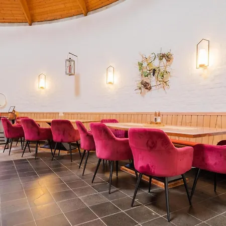 Dreamcation - Ehemalige Kirche & Souterrain Wohnung, 3d-tour, Terrasse, Bbq, Kamin *